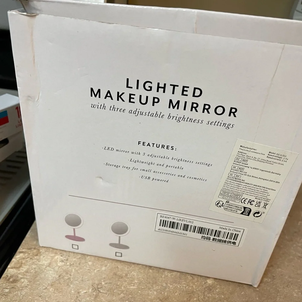 Magnifying Make Up Portable Vanity Mirror With Led Light and Trinket Tray